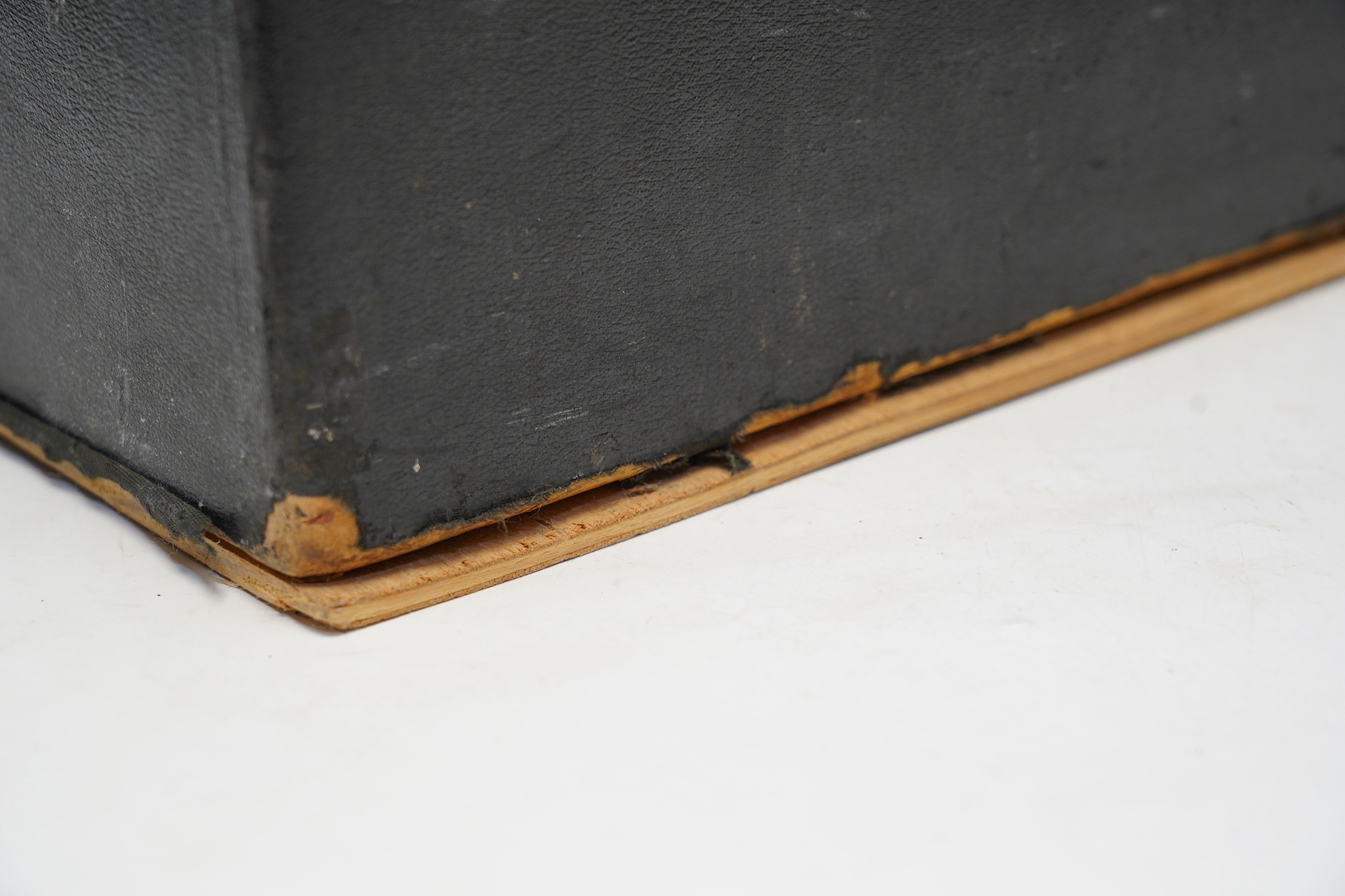 A Cardeilhac strong box. Condition - poor